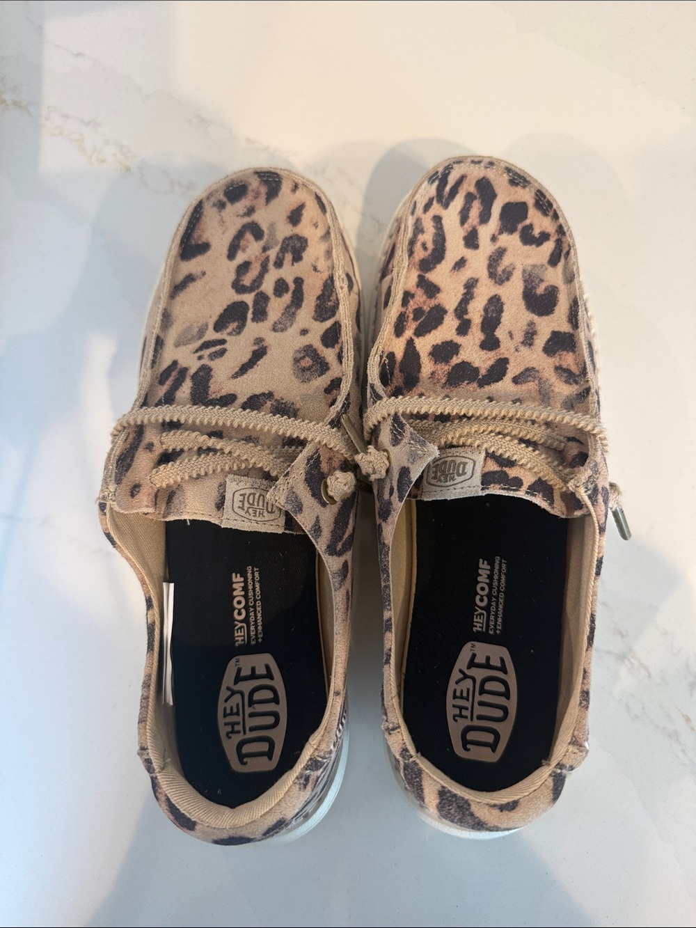 Hey Dude Womens Leopard Print Moccasins in Tan and Black, size 9, NWOT